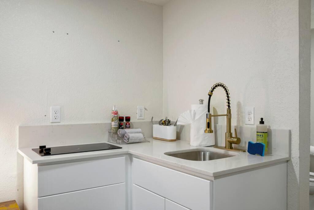 Casita 5 Miles From Downtown #b *